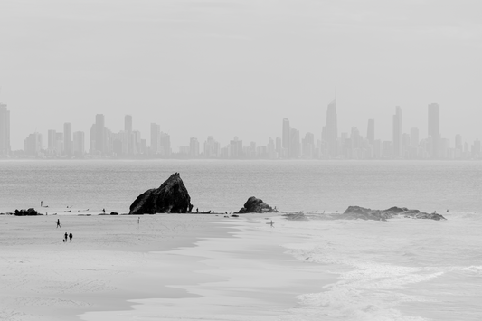 Quietly Currumbin Black + White